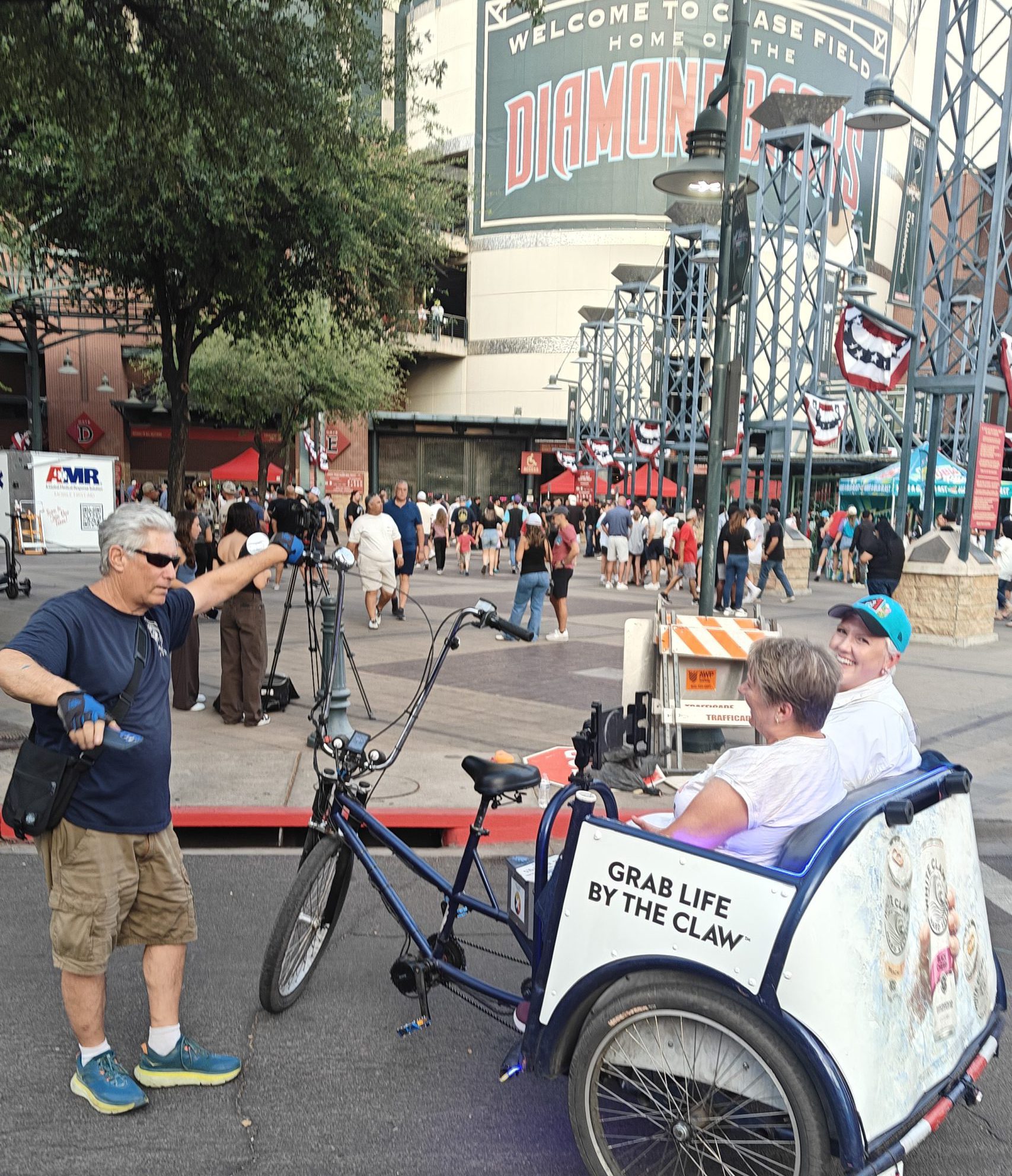 The Smart Advertiser’s Guide to the Legends Entertainment District in Downtown Phoenix | Event and Convention Advertising